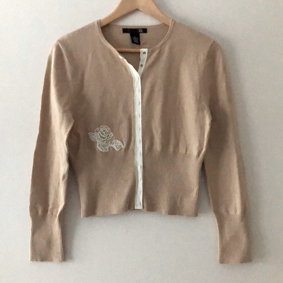 Sweaters - Crop Length Cardigan